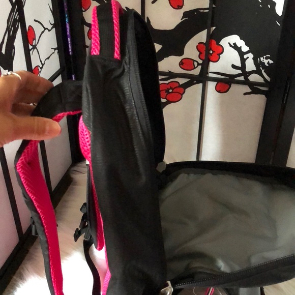 North Face Women’s Jester Backpack - Picture 8 of 8